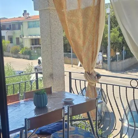 Ame House Two アパート